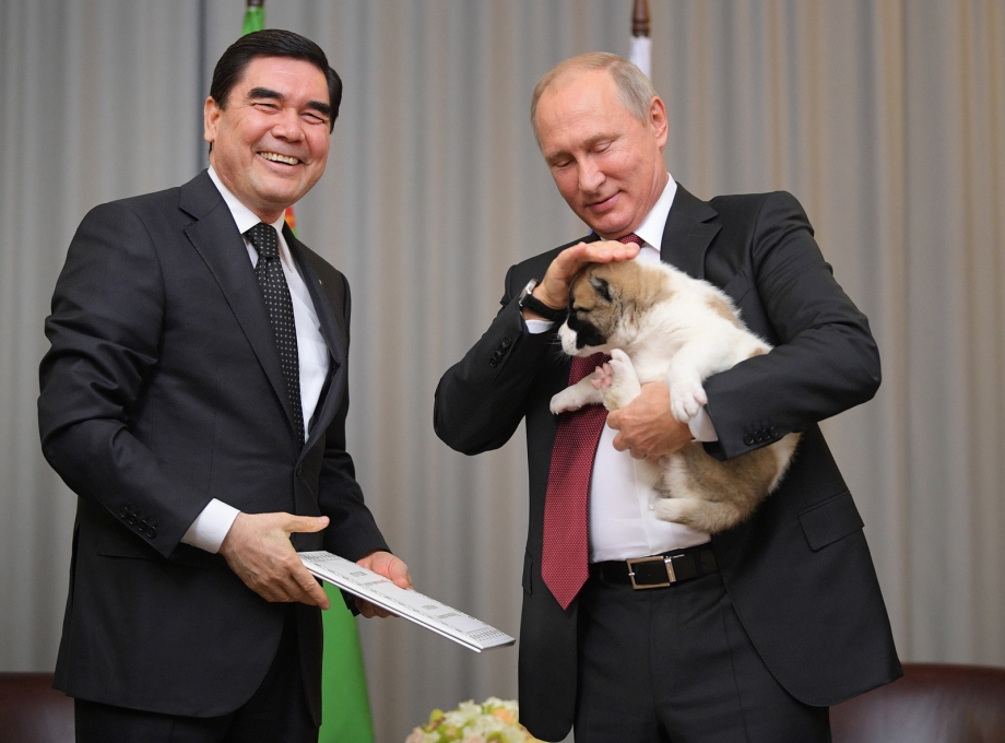 Путин и алабай