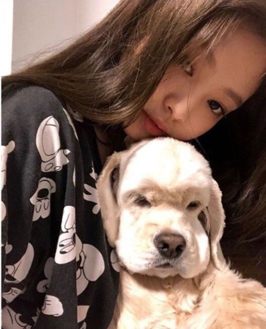 Дженни Ким с собакой