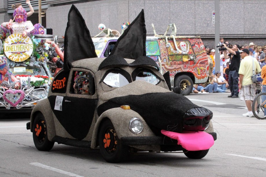 Автомобиль собака