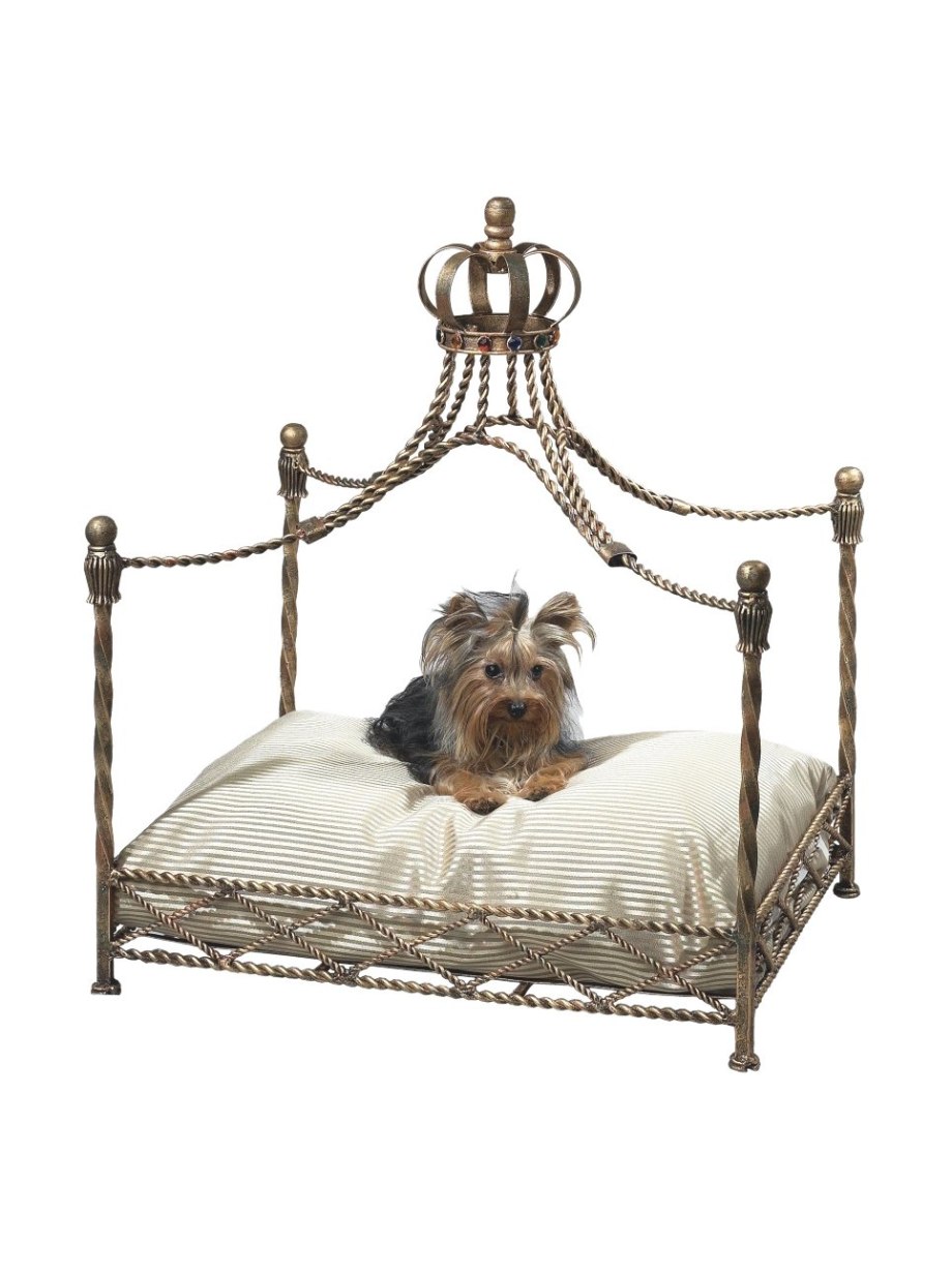 Королевская кровать для собаки