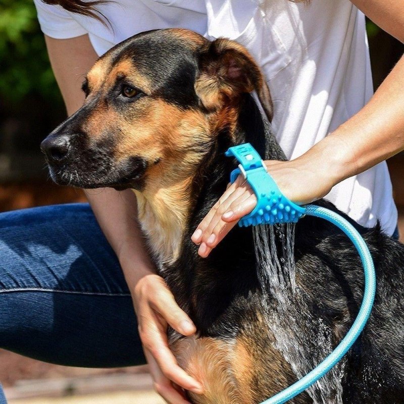 Щетка-душ для собак Pet Bathing Tool