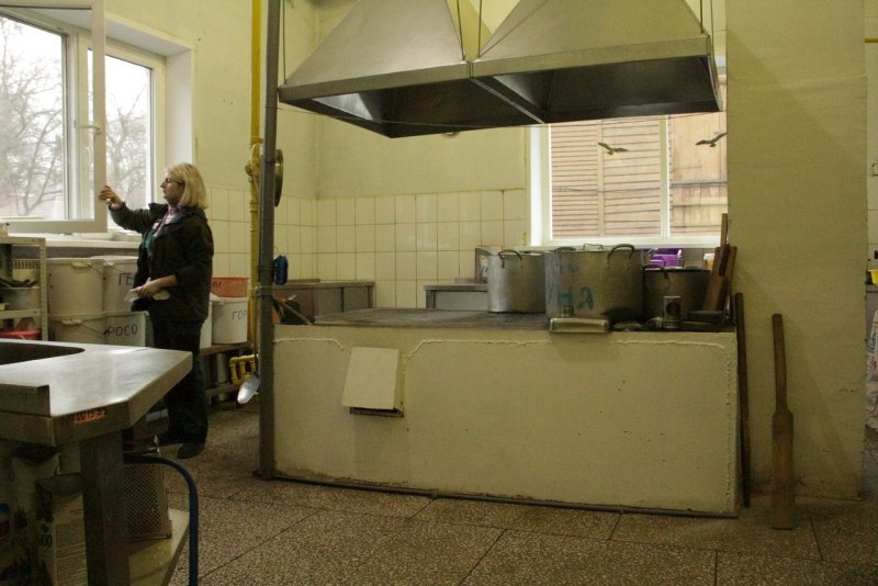 Кормокухня для собак в питомнике