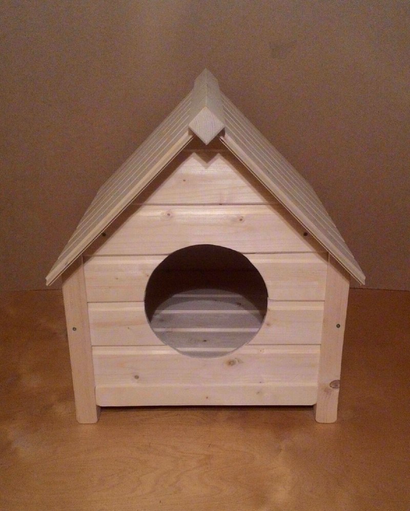 Конура из фанеры