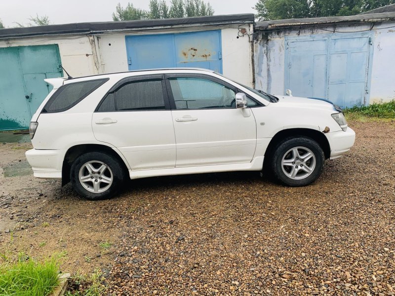 Toyota Harrier xu30